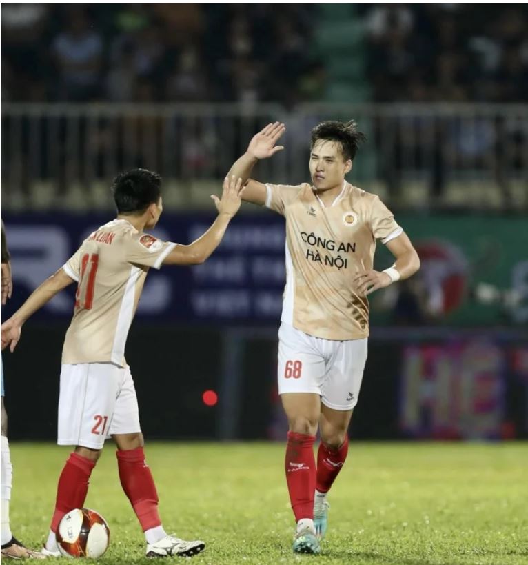 Bất ngờ khi Bùi Hoàng Việt Anh là cầu thủ nội ghi bàn nhiều nhất V-League hiện tại.