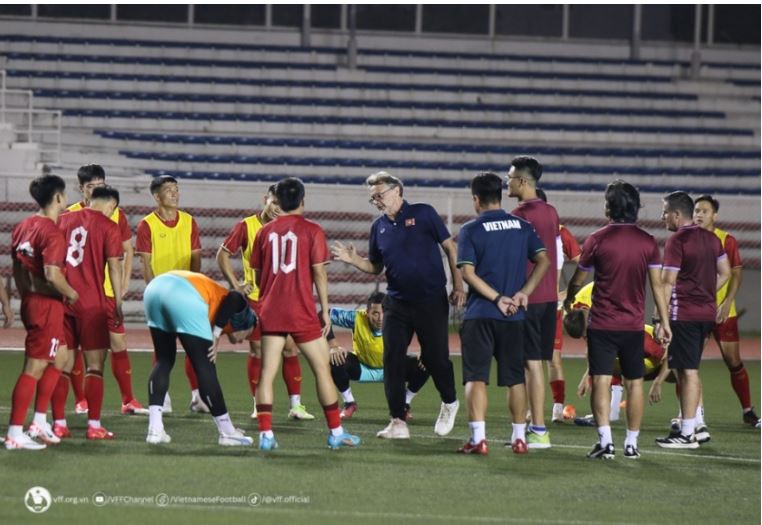 ĐT Việt Nam sẽ phải rút gọn danh sách xuống 30 cầu thủ